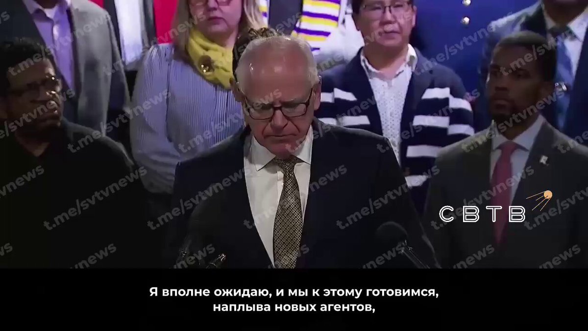Губернатор Миннесоты обвинял ICE в неуважении к чувствам верующих, поскольку они, «вероятно», будут проводить операции в церквях. Вскоре после этого в церковь ворвались противники ICE Тим Уолз заявил, что готовится к «наплыву» новых агентов миграционной службы: «Я не исключаю, что эта администрация будет нацеливаться на службы полуночной мессы среди людей, идущих на богослужение». В выходные ультралевые противники депортации миграционных преступников ворвались в церковь во время богослужения, поскольку один из её пасторов, предположительно, работает директором штаба ICE. Либеральный журналист Дон Лемон принялся доказывать пастору, что действия протестующих защищаются поправкой о свободе слова. Заметив, что воинственные антифа напугали находившегося на службе ребёнка, журналист объявил, что ровно так и надо протестовать. За вторжением в церковь стояла одна из активисток местного отделения Black Lives Matter Некима Леви Армстронг. В своём сообщении об акции она подчеркнула, что «дом Божий — лучшее место для суда».