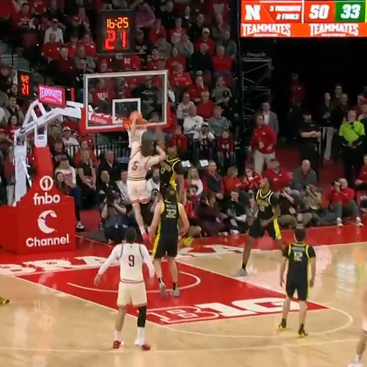 Poster timeโผ๏ธ Nebraska Men's Basketball freshman Braden Fragerโs highlight dunk is our ๐๐ก๐๐ฎ ๐ค๐ ๐ฉ๐๐ ๐๐๐๐ . ๐ Old Trapper Beef Jerky