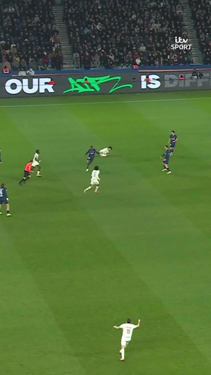 Ousmane Dembele... That is outrageous 🫨