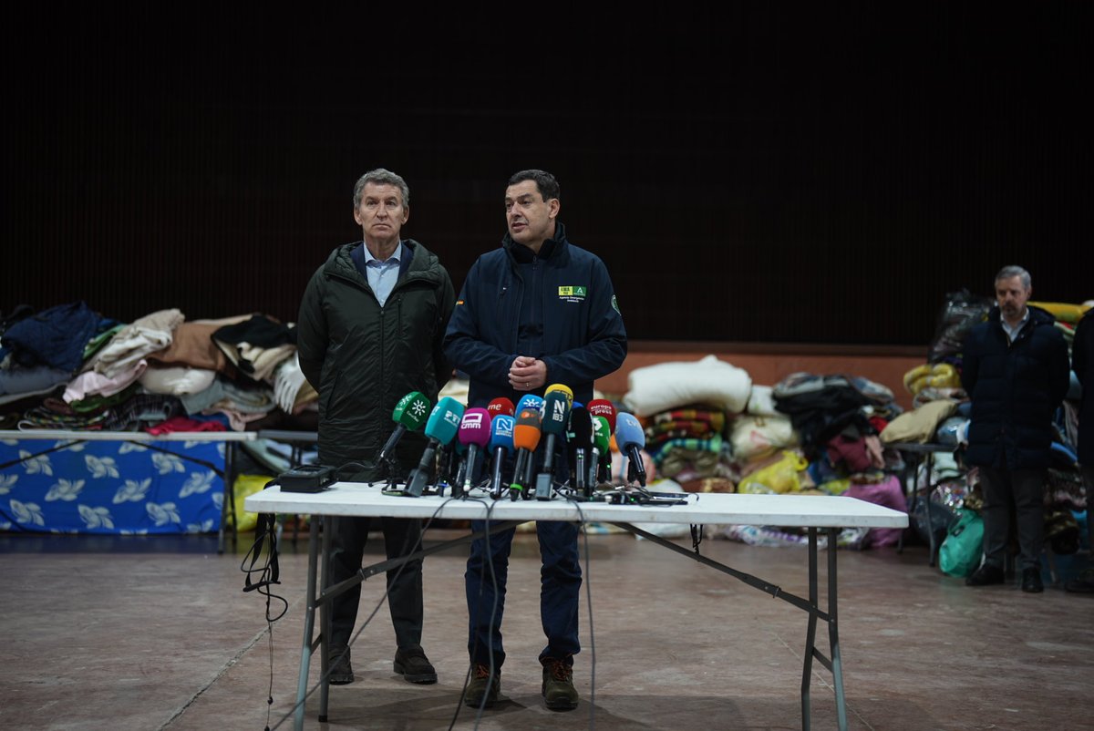 El número de personas hospitalizadas ha bajado a 41. Es una buena noticia. Me alegro por las personas que han sido dadas de alta y deseo que todos los heridos sigan mejorando. Los trabajos en la zona cero continúan y todo indica que va a ser lento dada la dificultad.
