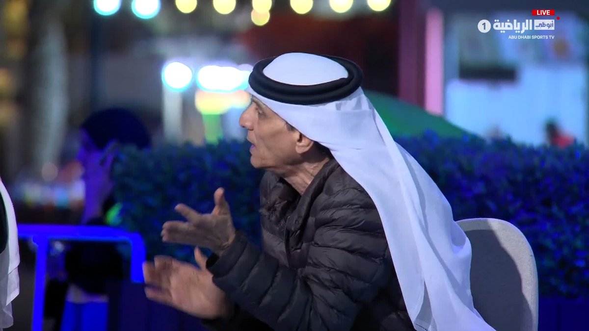 افضل من فسر حالة دورينا الحالية رجعة الاهلي زرعت الخوف في العين ف لم يستطع ان يتحمل الضغوط وتعادل مع الوحدة وهو بـ ٩ لاعبين !! تحية كبيرة للاستاذ عبدالحميد المستكي رغم عيناويته الا انه نطق بـ الي شافته عينه 👏🏻
