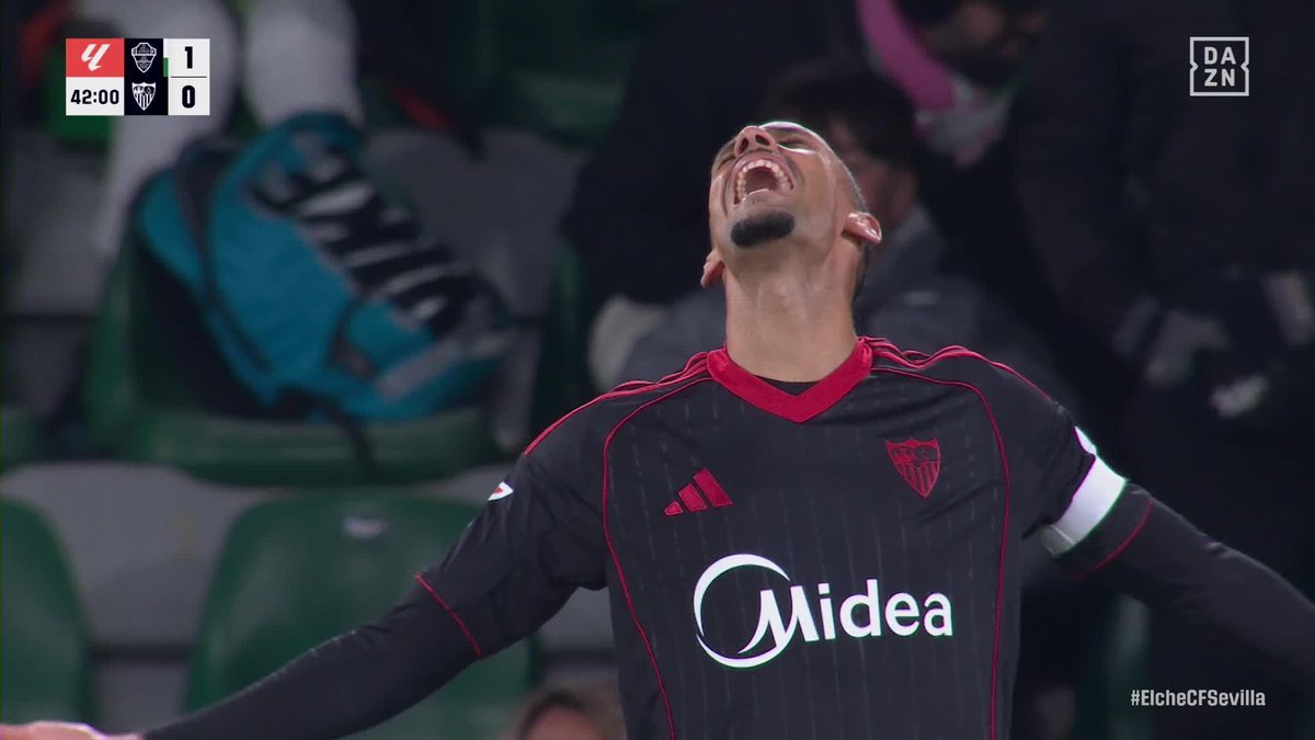 IÑAKI PEÑA DICE QUE SE UNE AL FESTIVAL DE PARADONES 🤯🤯🤯🤯 #LALIGAenDAZN ⚽️