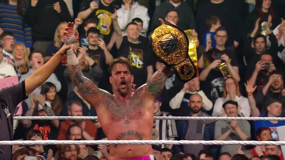 PUNK RETAINS 🏆 player/coach is leaving Belfast STILL World Heavyweight Champion!