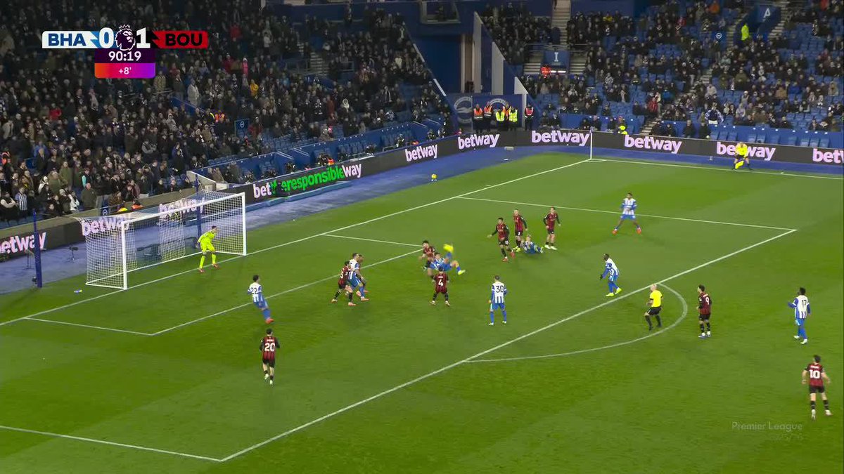 Minuto 90, Brighton pierde ante Bournemouth… y Kostoulas SE INVENTA ESTA CHILENA para empatar agónicamente el partido. Qué GOLAZO hizo el griego. 🤯🎯