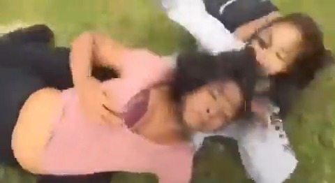 Chick Gets Her Arm Broke During A Fight & Gets Put To Sleep
