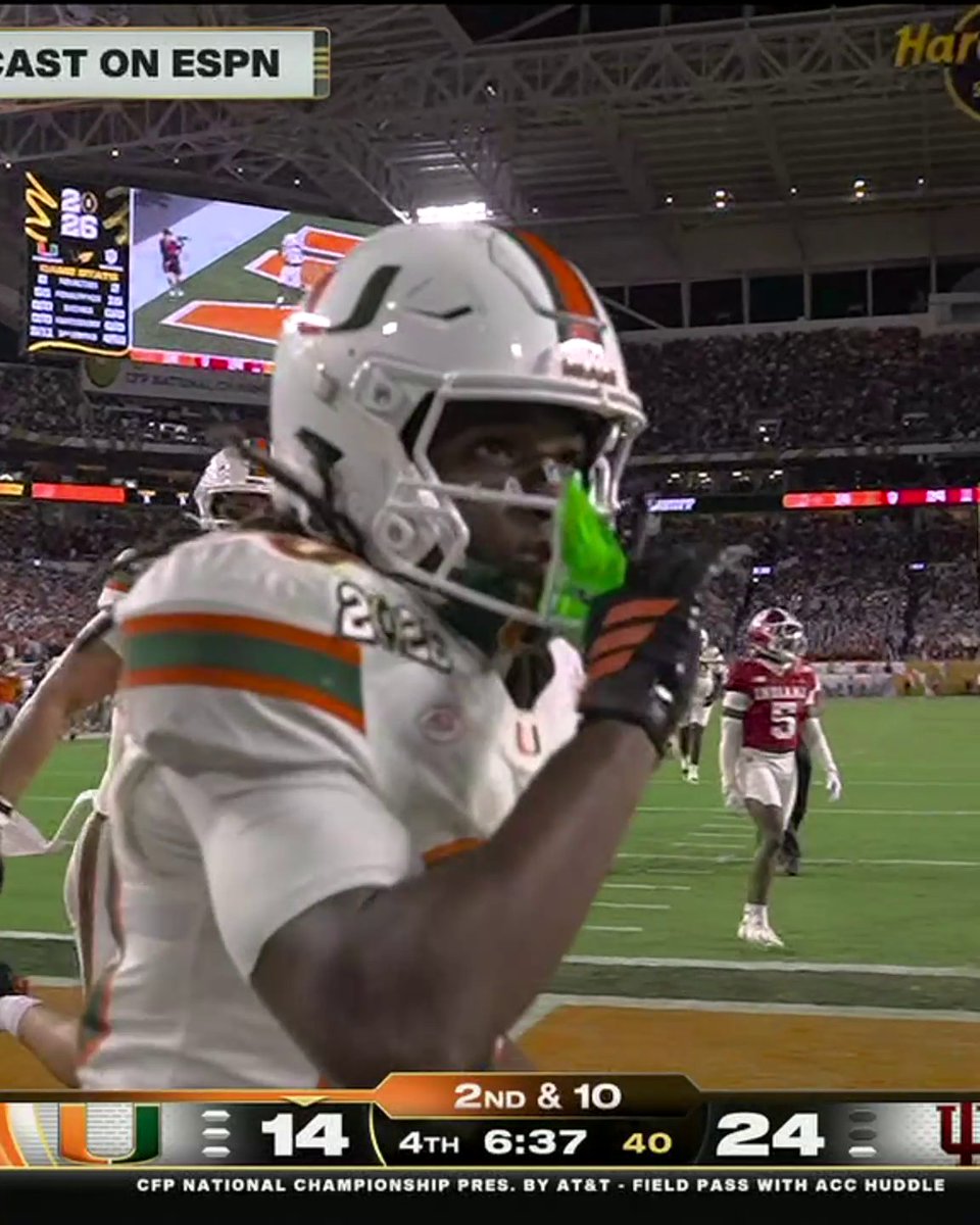 MALACHI TONEY HAS HIS MOMENT 🔥 THE MIAMI FRESHMAN PHENOM GETS IN THE END ZONE 🙌
