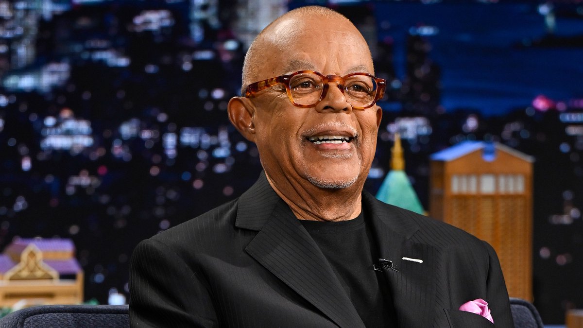 Dr. Henry Louis Gates Jr tests Jimmy’s celebrity family tree knowledge by asking which celebrities are distant cousins! #FallonTonight