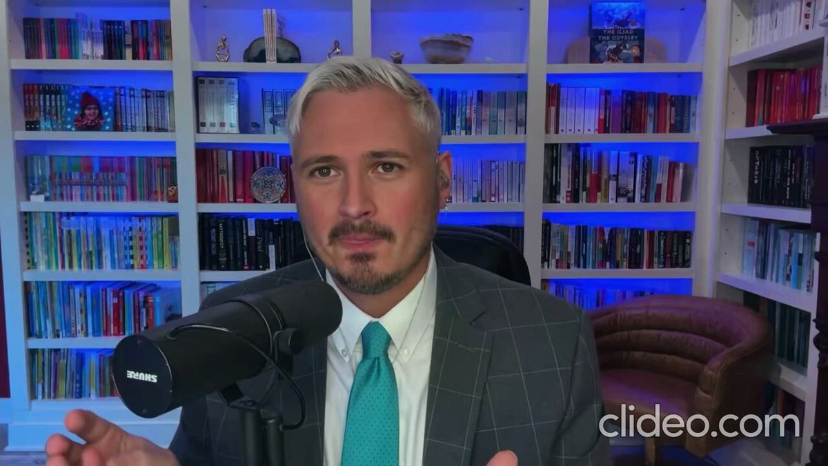 Kyle Kulinski sobre Trump: “Necesitamos sin duda destituirlo, sacarlo de ahí y luego condenarlo. Este cabrón está completamente desquiciado. Está creando el Cuarto Reich. Es tan corrupto...Está inmensamente senil. Es un psicópata fascista, criminal de guerra, violador y pedófilo”