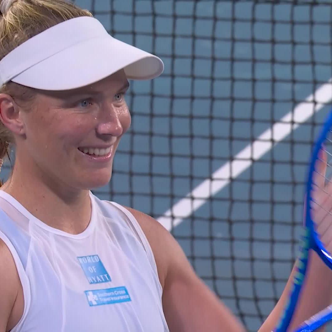 Back in business 🧳 Maddison Inglis holds off Birrell after midnight for her first main draw Grand Slam win in four years! Wide World of Sports • ESPN • TNT Sports • WOWOWテニス • #AO26