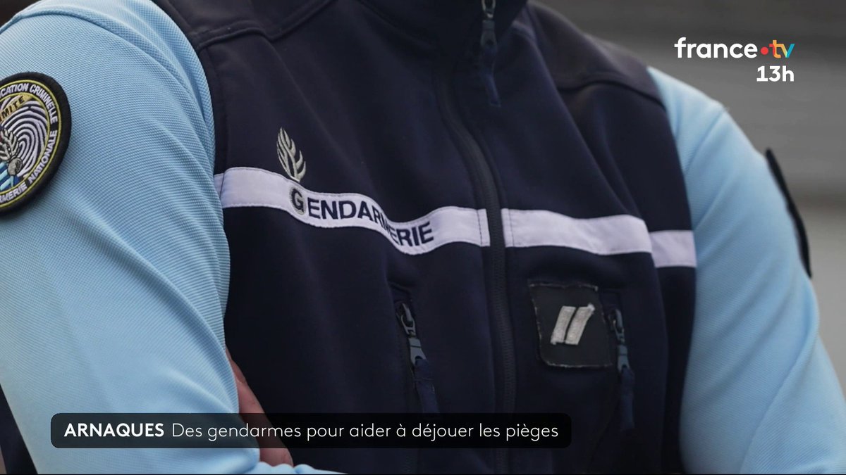 Arnaque : dans la Manche, de faux maraîchers ont escroqué une cinquantaine de personnes âgées, à hauteur de 60 000 euros. Ils détournaient l'attention de leurs victimes pour facturer des sommes exorbitantes, sur un terminal de paiement au montant masqué. #JT13H