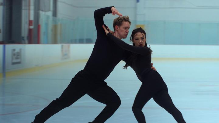 GLITTER & GOLD: ICE DANCING is skating onto Netflix February 1. Follow three of the world’s best ice dance teams on the road to the 2026 Winter Olympics in Milano Cortina: 🇺🇸 Madison Chock and Evan Bates 🇨🇦 Piper Gilles and Paul Poirier 🇫🇷 Guillaume Cizeron and Laurence Fournier Beaudry