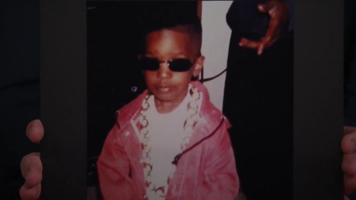 .LORD FLACKO JODYE II reacts to a photo of himself from when he was four! #FallonTonight