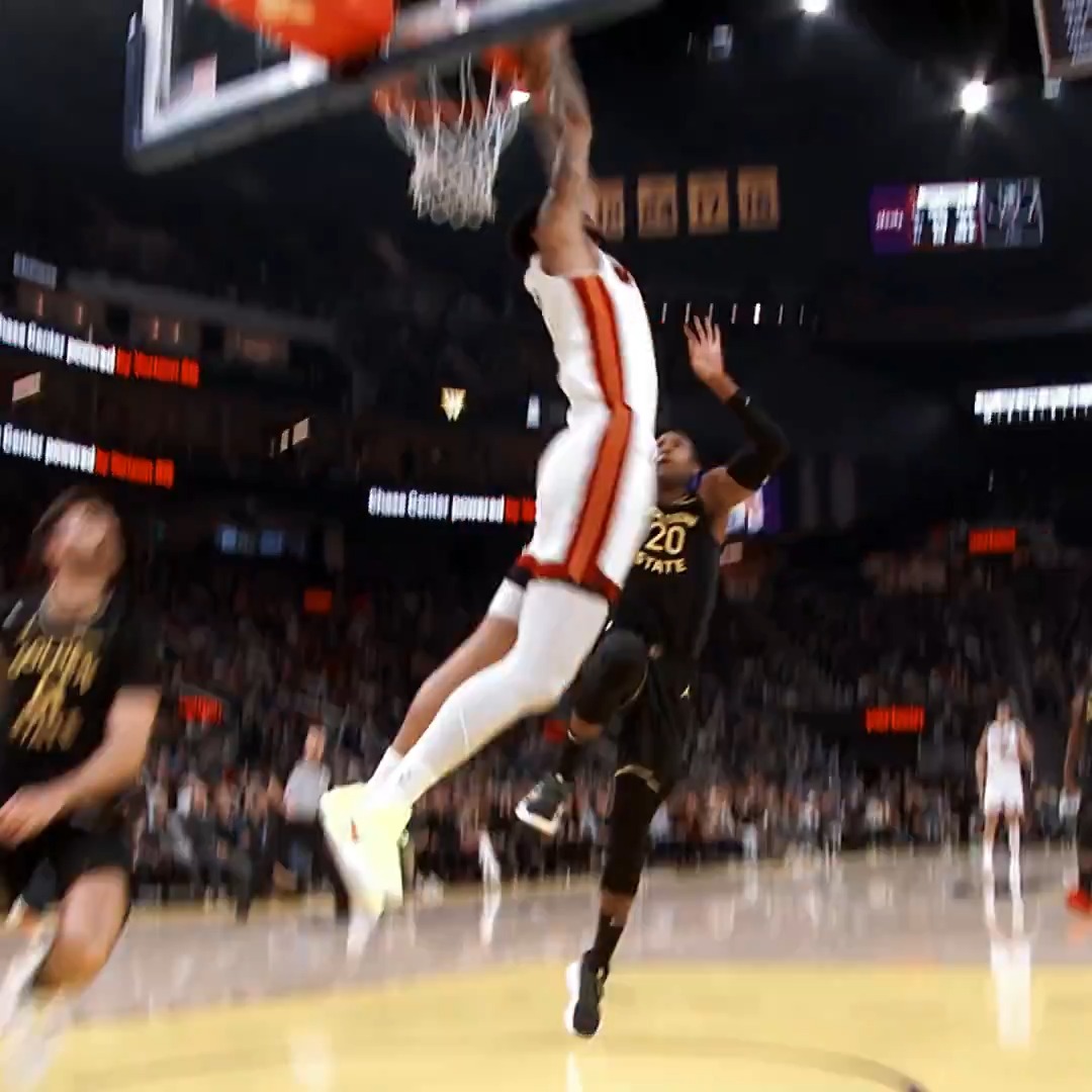Yep... one of those dunks that just gets more and more impressive every time you look at it 🤯 Replay of the Night // AT&T