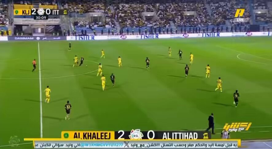 عزتي لنا فابينهو ضد الخليج لقم طرد غير صحيح من الشوط الاول وتعثرنا بالتعادل وغاب فابينهو عن الديربي بسبب طرد غير صحيح وخسرنا الديربي لما تركز فالتفاصيل 🎪🤹🏼‍♂️ :
