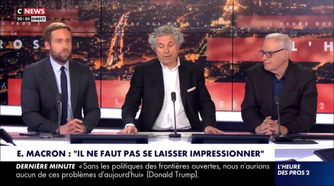 «E. Macron dit qu’il ne faut pas se laisser impressionner par Trump, mais lui-même n’est pas très impressionnant. Il n’a rien fait pour rendre le rapport de force plus favorable, ni son Europe incapable de défendre ses frontières»