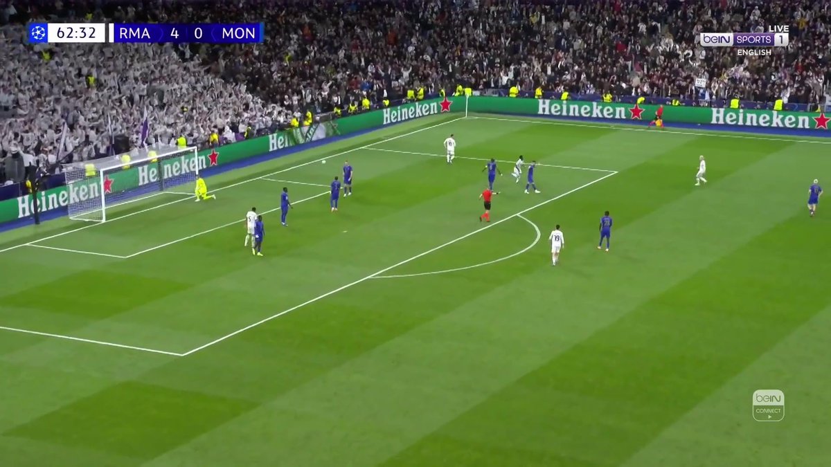 GOAL! What a finish from Vini Jr. 😮‍💨 #beINUCL #RealMadrid #UCL