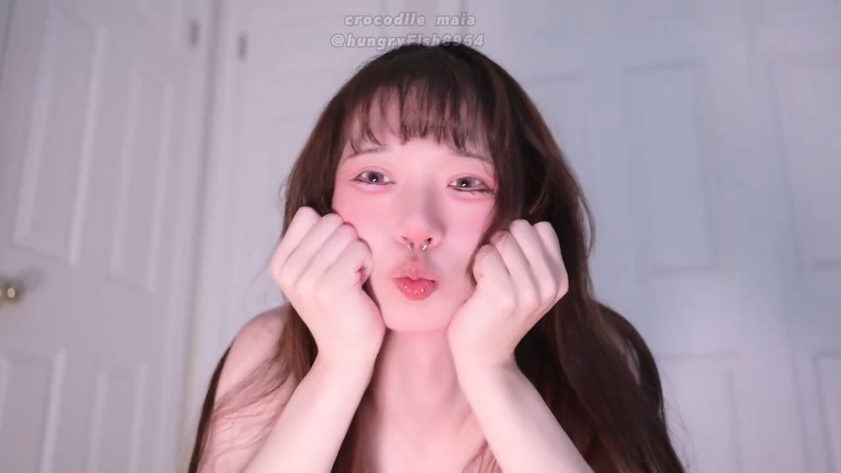 Me: stay calm, look hot 🤣 → reality: smiling like an idiot at camera 🤪🤪 #femboy #男娘