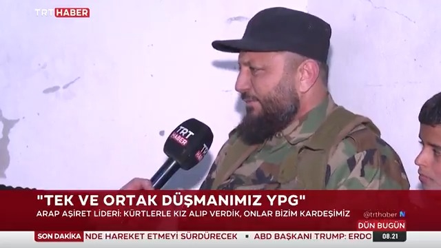 Suriye ordusu, Rakka'yı terörden arındırdı. TRT Haber, Rakka'nın özgürleştirilmesinin ardından evine dönen Arap aşireti lideri Mahmud Cebel ile konuştu: 📌”Kürtler bizim kardeşimiz, ailemiz. Tek ve ortak düşmanımız YPG.”