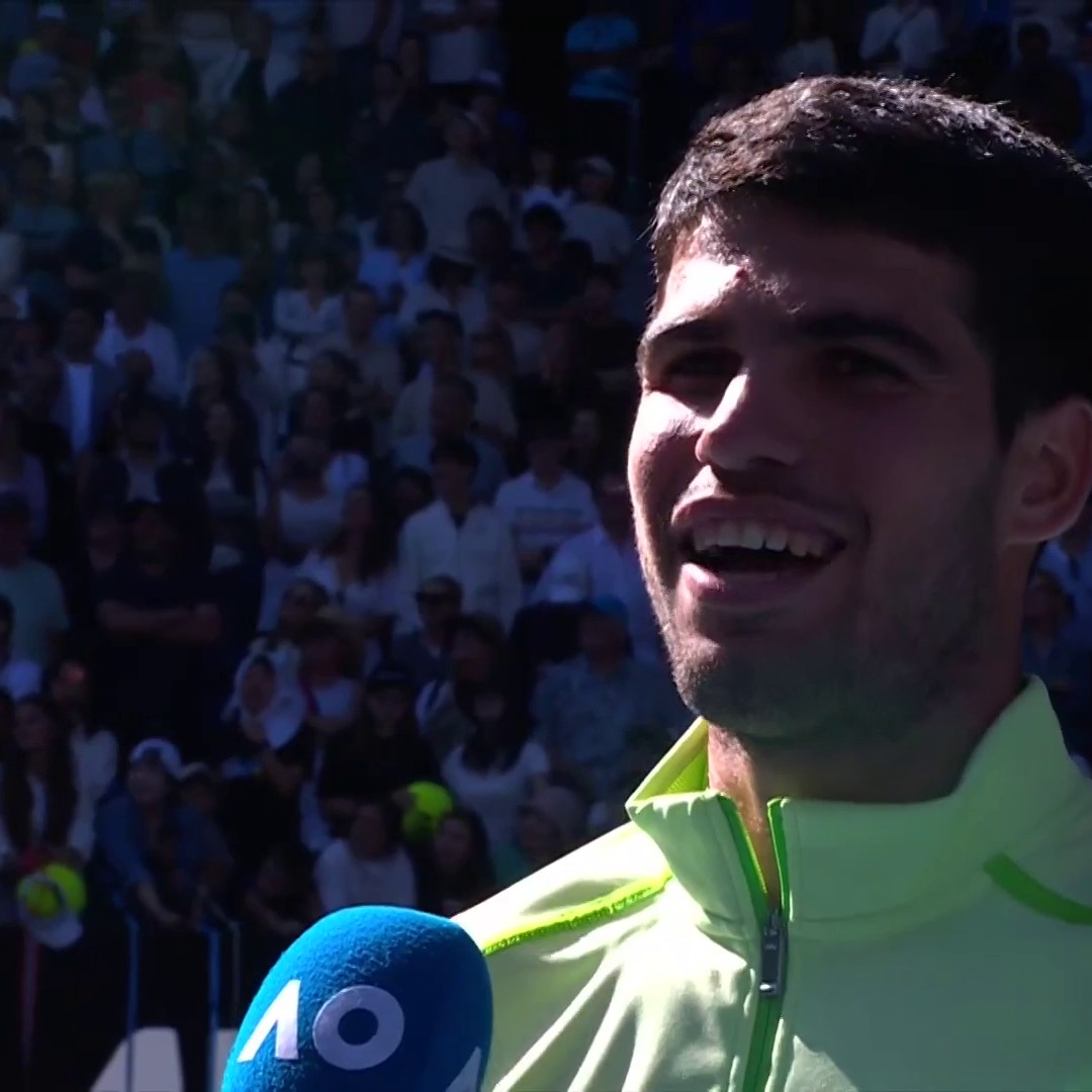 "Everything he does, he does in beautiful style!" 🤩 Carlos Alcaraz reveals everything about his day out playing golf with Roger Federer 🏌️‍♂️