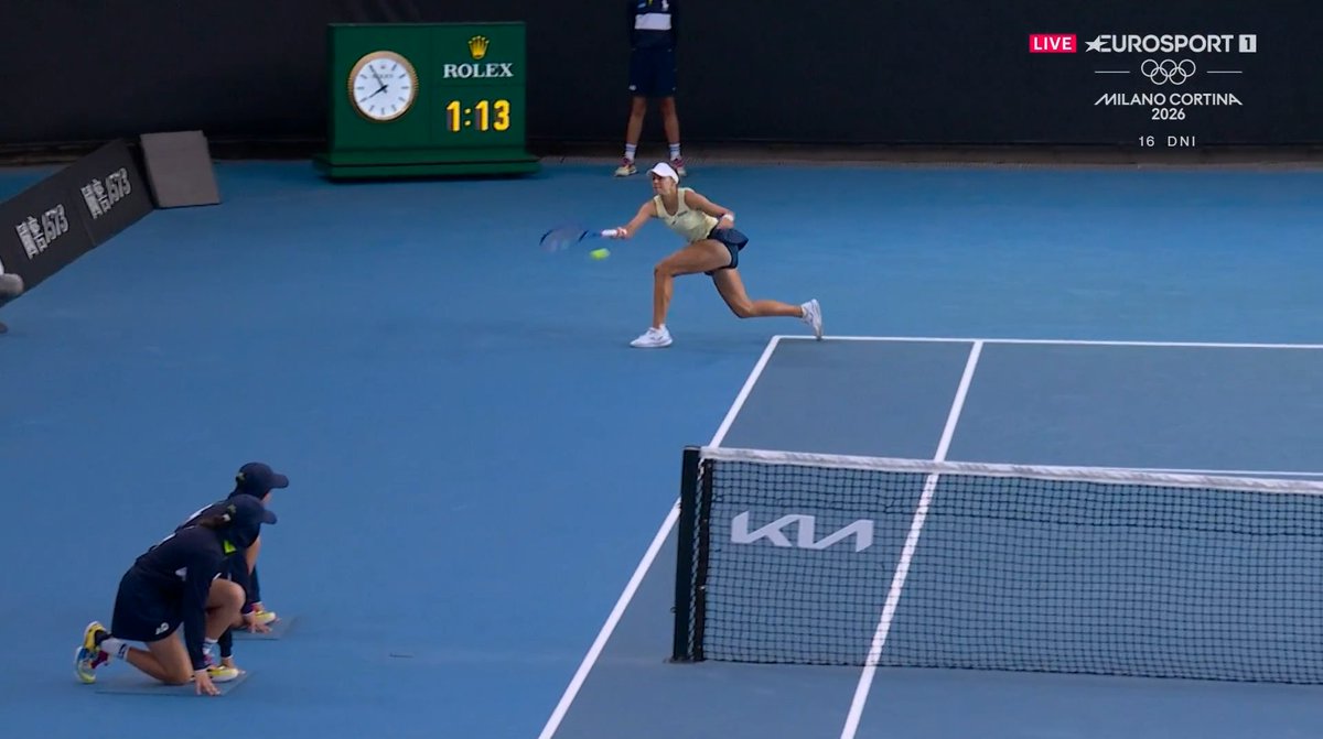 𝐇𝐎𝐓 𝐒𝐇𝐎𝐓 Magdy Linette 🔥🔥🔥 Co za zagranie❗ 🤯 #AusOpen Magda Linette