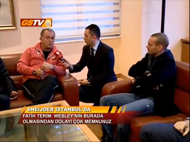 🎞️ Tarihte bugün. Galatasaray'ın yeni transferi Wesley Sneijder, İstanbul'a geldi. (21.01.2013)