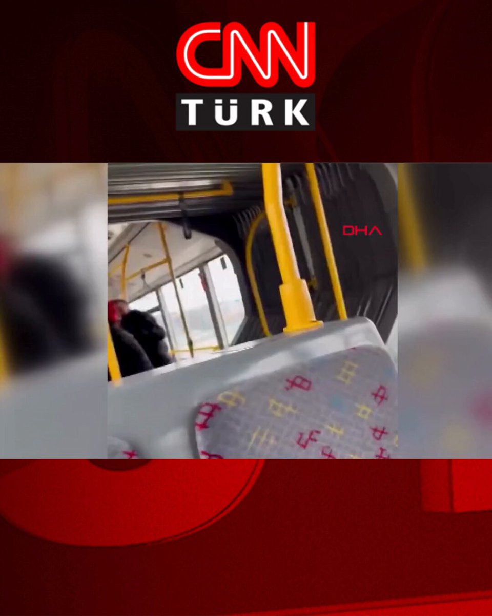 🚌 Otobüste yer tartışmasında yolcuyu darbedip, 'Komutanımı çağırın' dedi 📌 #Bursa'da belediye otobüsünde bir kişi, boş koltuk olmasına rağmen, yer verme nedeniyle tartıştığı başka yolcuyu darbetti. Saldırganın, darbettiği kişinin başında beklediği ve “Komutanımı çağırın” diye bağırdığı anlar, çevredekiler tarafından cep telefonuyla görüntülendi.