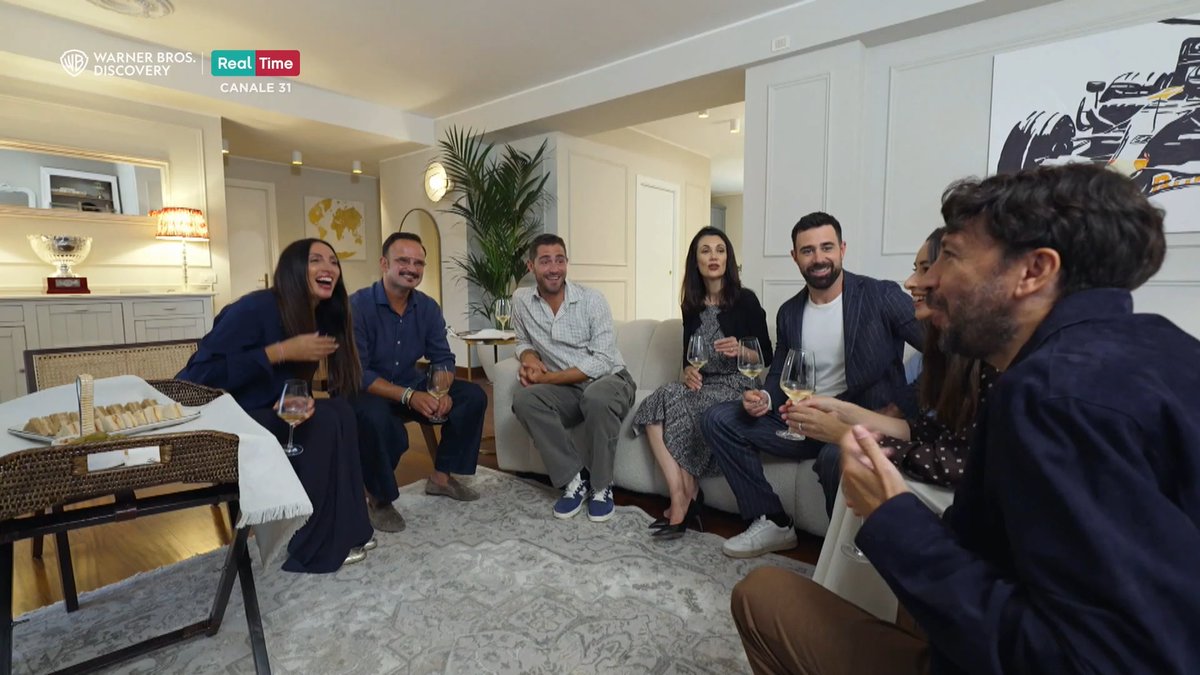 Una puntata speciale sta per arrivare. Quando a mettersi in gioco sono due coppie di amici il galateo trema! #CortesiePerGliOspiti Francesca e Tonio VS. Herbert e Lucia venerdì alle 20:30 su #RealTime #Canale31