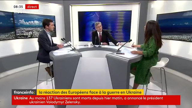 Et pour vérifier que JLM a bien été le PREMIER à soutenir l’Ukraine, cette fulgurance, 25/02/22, lendemain de l’invasion⤵️ Livrer des armes à l’Ukraine? Surtout pas: “Tout le monde sait que la guerre sur le terrain est perdue! Où iraient toutes ces armes?”
