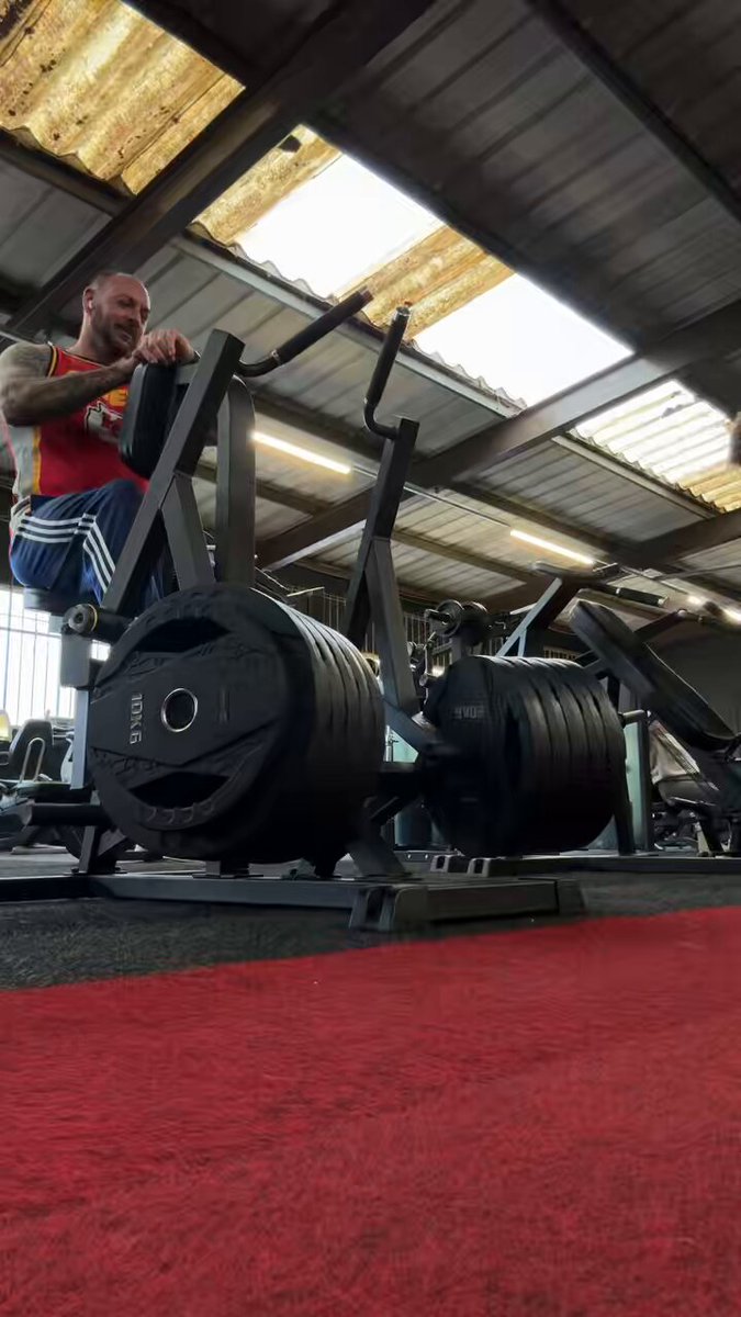 110kg x 4 I’m happy with that #gymlife