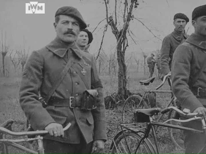 French alpine troops - men of 70th Battalion, Chasseurs Alpins - filmed on the Italian Front during the First World War. Film: IWM 508-46 <1/2>
