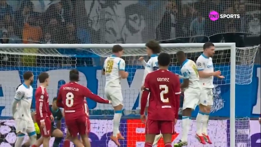 É muito bom ver esses golaço de falta estilo Ronaldinho Lindo demais.