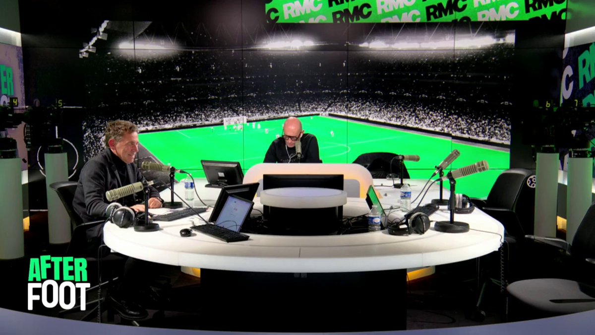 🗣💬 "Pour un joueur, ce genre de match peut être un souvenir à vie. Le stade ne demande qu'à exploser ! En jouant à deux à l'heure comme ça, comment peux-tu espérer gagner ?" Di Meco fustige le manque d'ambition de l'OM face à Liverpool au Vélodrome (0-3).