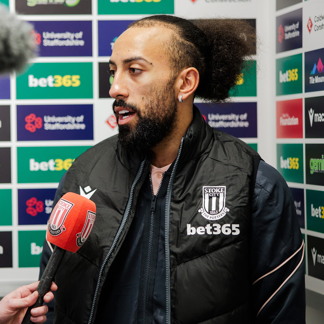 Sorba sees light at the end of the tunnel as he sends a ‘forever grateful’ message to Potters’ fans. Reaction from City’s number seven 🗣️