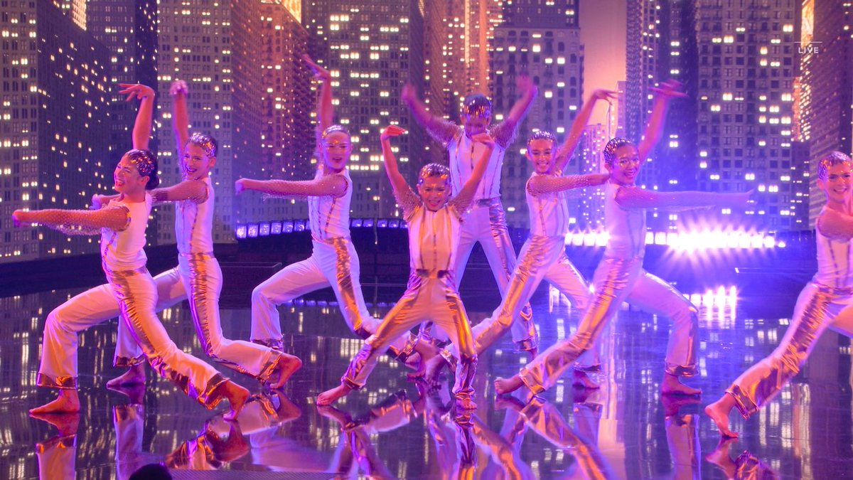 Acro dance group THE FORCE performs in the Juniors category LIVE on #StarSearch Performing to “Golden” from KPop Demon Hunters