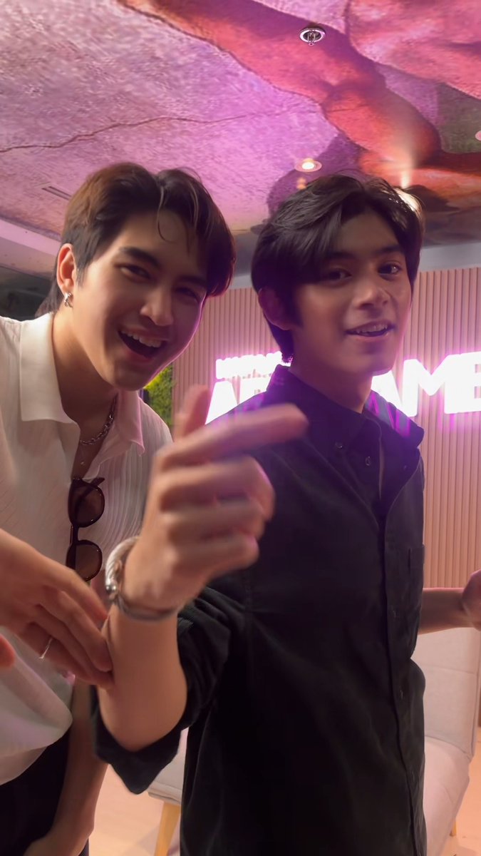 We heard 2016 is making a comeback in 2026?! 🔥 #GMAPBBCollab ex-housemates #AntonVinzon and #JohnClifford throw it back with this 2016 dance hit! ✨
