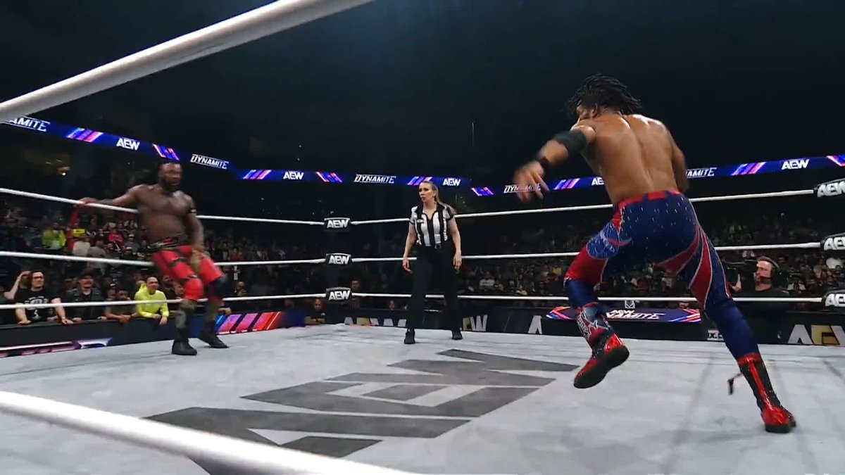 MID-AIR HOUSE CALL SPELLS THE END FOR @JET2FLYY! Watch #AEWDynamite LIVE on TBS & HBO Max