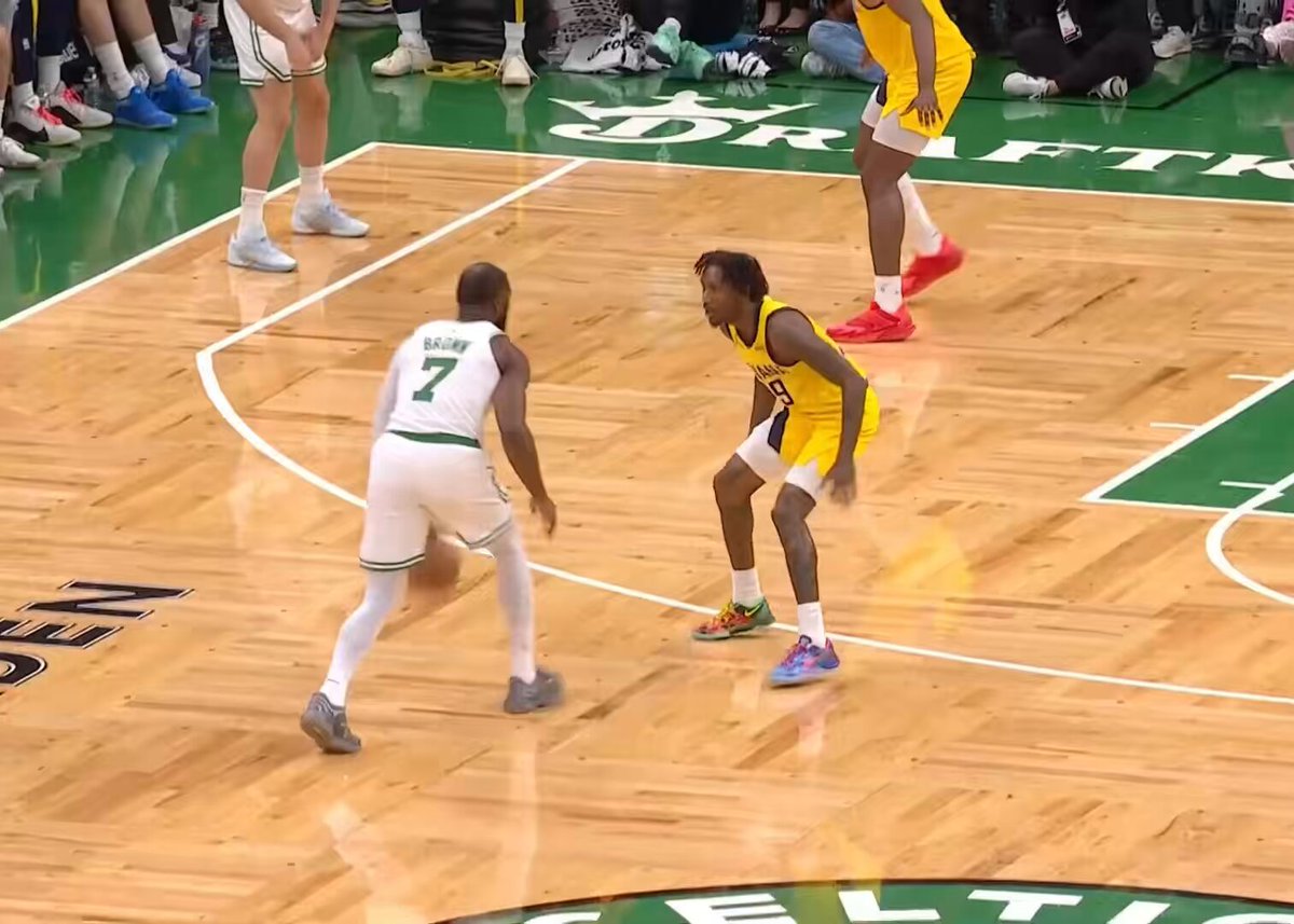 Jaylen Brown 30 PTS, 10 REB, 5 AST, 3 STL, 7/9 FT, 1/2 3PT on 11/22 FG vs Pacers