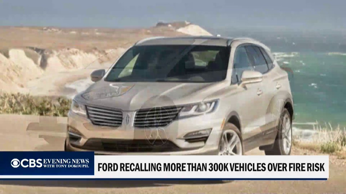 🇺🇸 | Ford está retirando del mercado más de 300.000 vehículos debido a un defecto que podría provocar un incendio debajo del capó, afectando a ciertos modelos Ford Focus, Ford Explorer, Ford Escape y Lincoln MKC.
