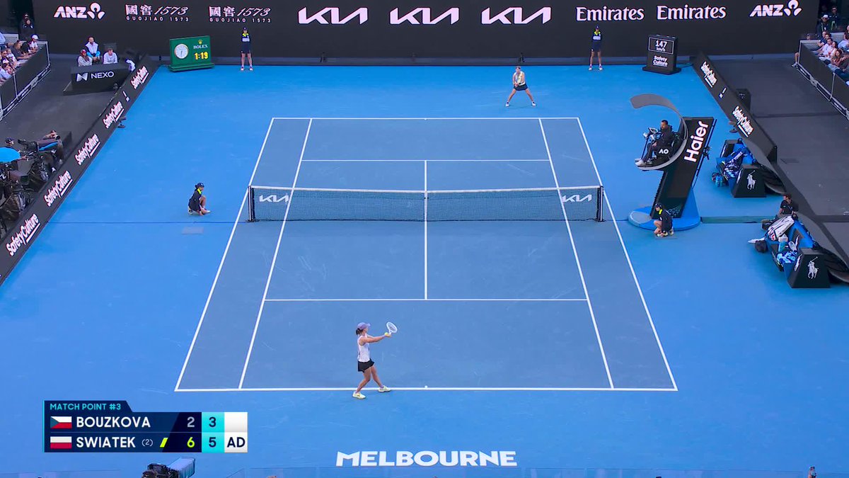 Through in two ✌️ Iga Swiatek moves into Round 3 after defeating Bouzkova in straight sets. #AO26