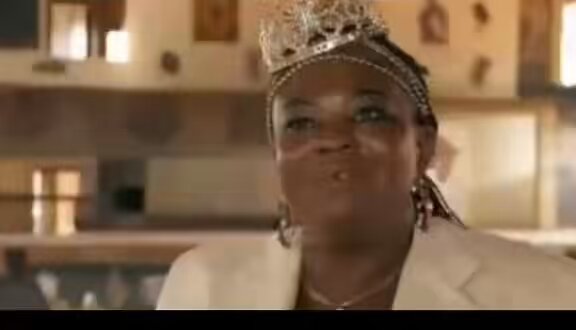 “When Fela calls any of the women to “Get Ready” just know it’s your turn to enter Fela’s room. Meanwhile, some of the girls will be dragging the door just for you not to enter.” -Queen Kewe( One of Fela wives)