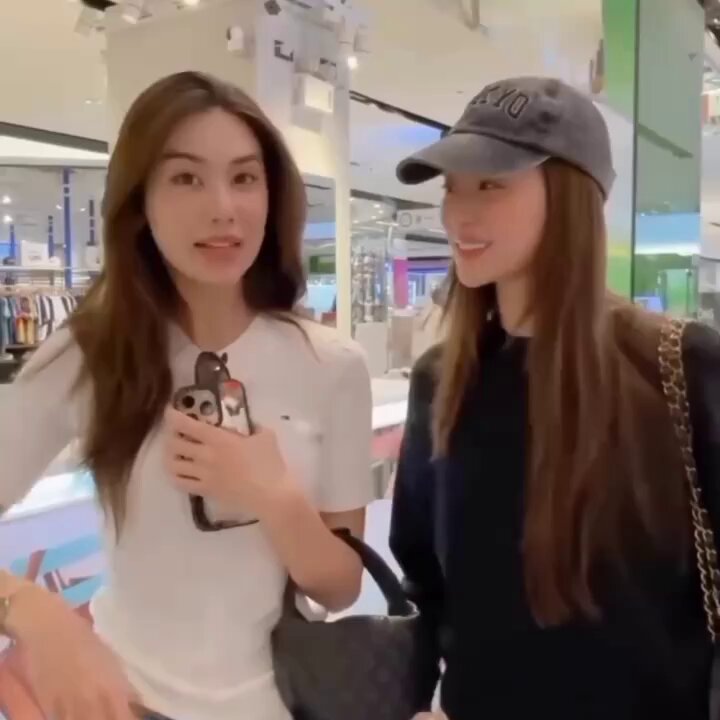 The MiuLena vibes in this vid and the way they hugging each other got me. I repeat, THEY ARE HUGGING EACH OTHER after a week of starvation oh is this what heaven looks like #LenaMiu #ลีน่าหมิว