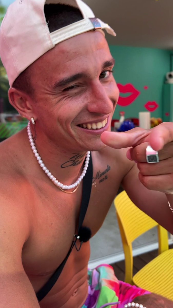 Il manque une voyelle oh ! #FrenchieShore