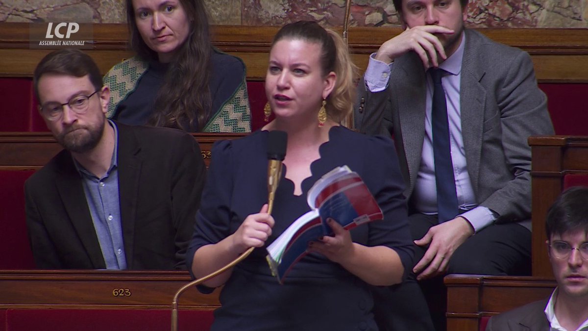 Face à la multiplication des rappels au règlement, le député DR Xavier BRETON demande au président Sébastien Chenu de permettre la poursuite des travaux. Mathilde Panot (LFI) demande de vérifier le quorum, provoquant une nouvelle interruption de quinze minutes. #DirectAN