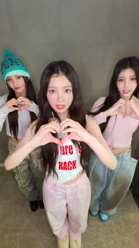 メロい恋に落っこちていくため💗 🎧ストリーミング試聴はこちら #ILLIT_SundayMorning #ILLIT #아일릿 #姫ダンス #HIMEDANCE