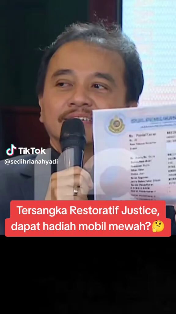 Bukti bukti palsunya ijazah jokowi semakin sulit di bantah, cara yg terbaik menutupinya adalah bagi bagi hadiah.. Siapa yg imanya lemah dialah yg akan kalah, meskipun kalah tapi banyak rupiah dan dapat mobil mewah 😂😂😂😜