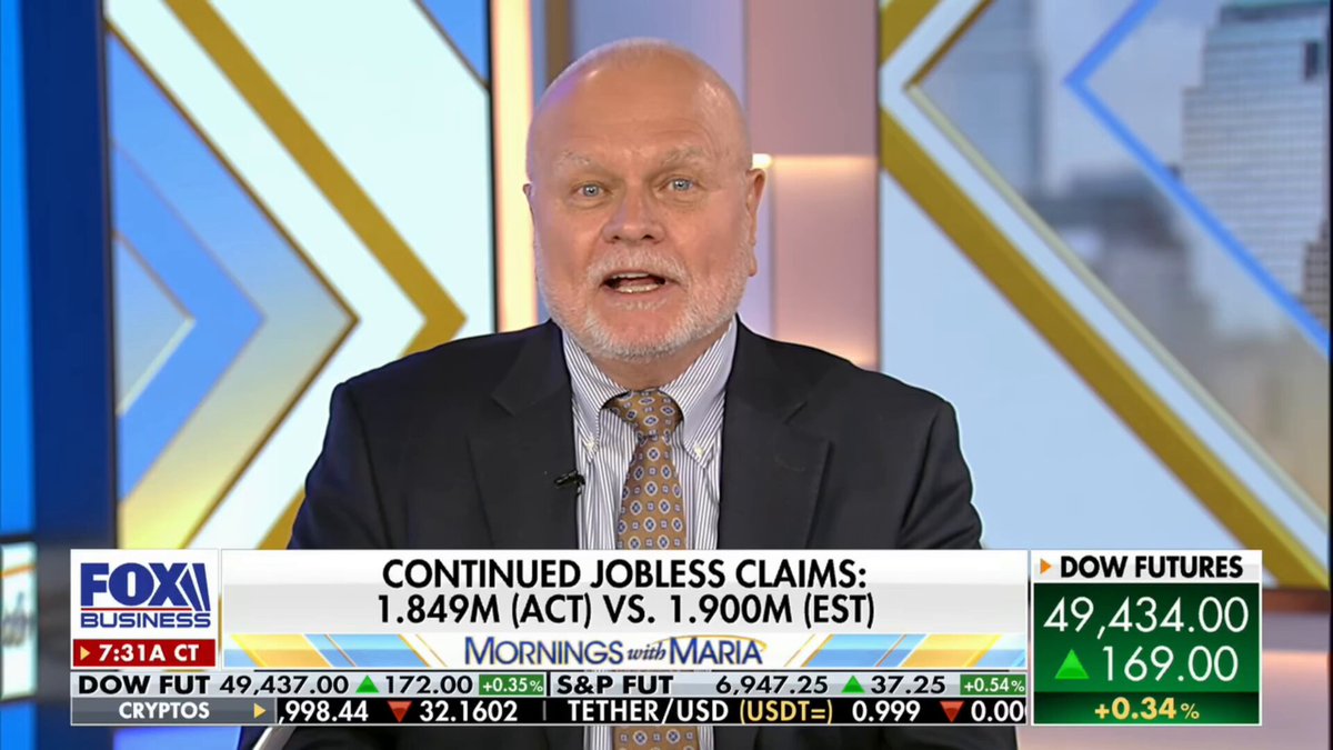 🚨 WOW! An economist just went on national television and admitted it straight-up: EXPERTS WERE WRONG about Donald Trump's economy "We economists were horribly WRONG on the strength of the economy! Many were looking for growth no faster than 1.5%, you point out +4.3%!" 🔥🔥🔥