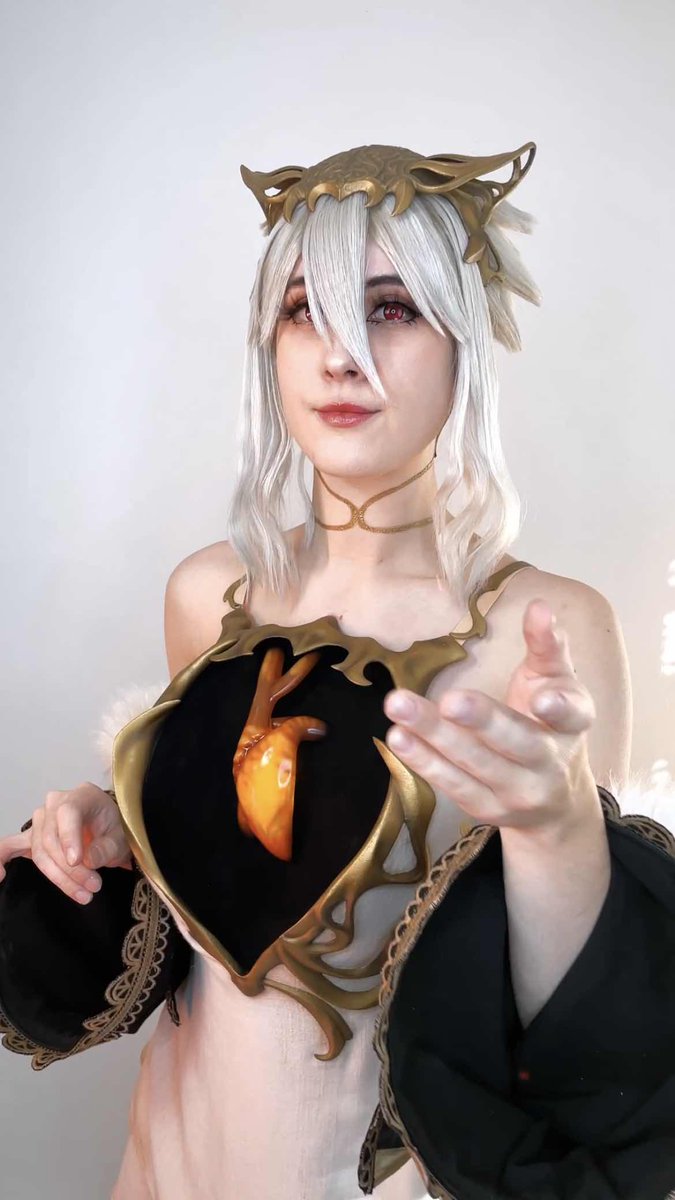 Cosplayer Trine brings Lou MagMell to life through stunning craftsmanship. Every detail reflects the passion and dedication behind this breathtaking creation. #CODEVEIN II releases 30/01/2026 — Pre-order now