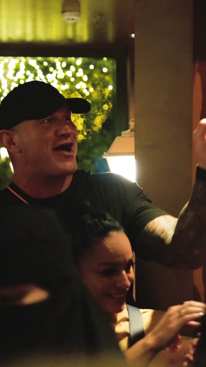 نجوم WWE يستمتعون بالرقص على أنغام الأغاني العربية في أجواء ممتعة في الرياض🇸🇦❤️