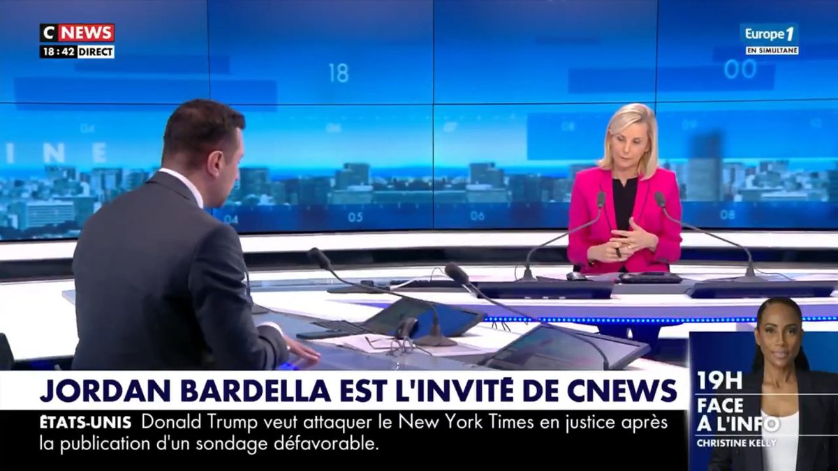 Le président Macron a éteint la voix de la France sur la scène internationale : il a totalement échoué à défendre les intérêts de la France. Il faut retrouver les moyens de la souveraineté : le vrai clivage de fond oppose les partisans de la puissance à ceux du déclin.