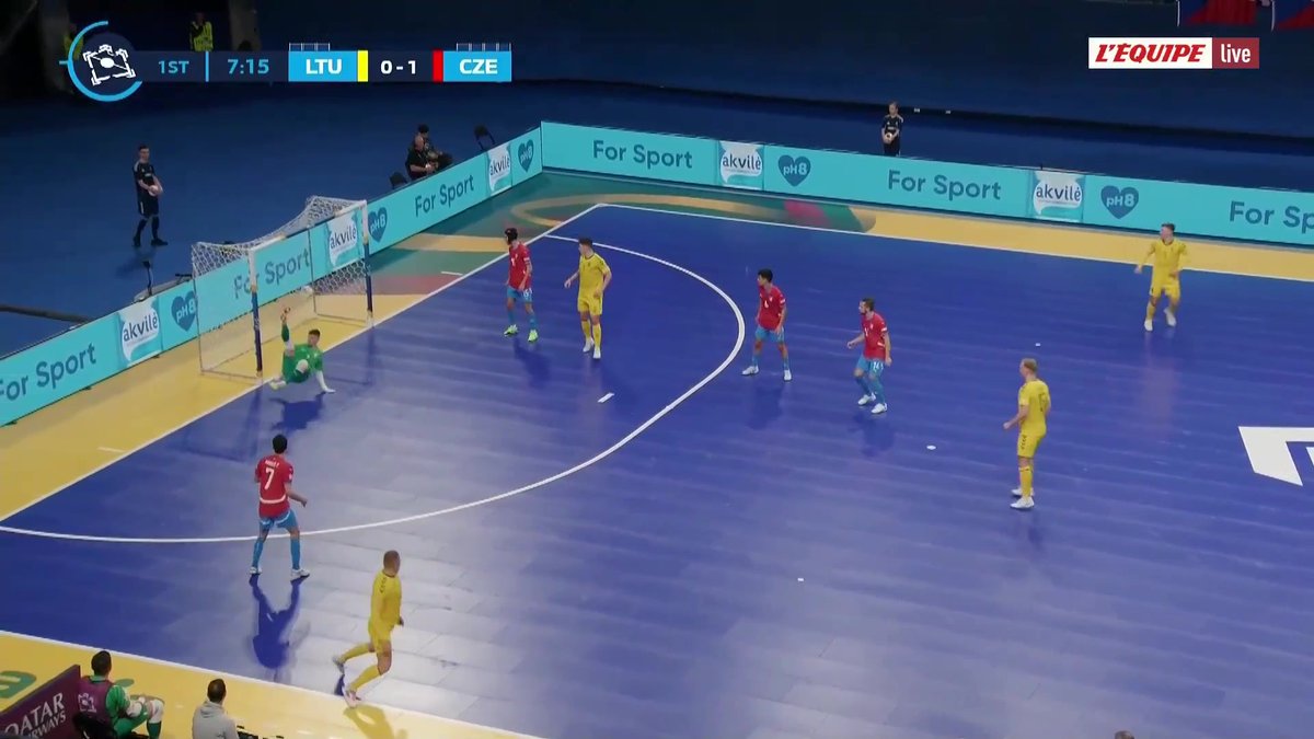 Les superbes buts à l'Euro de futsal entre la Lituanie et la République tchèque Le direct sur L'Équipe live > #lequipeFUTSAL